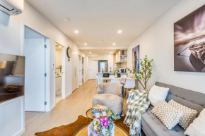 StayAU Cozy & Stylish 2BR Haven in Box Hill